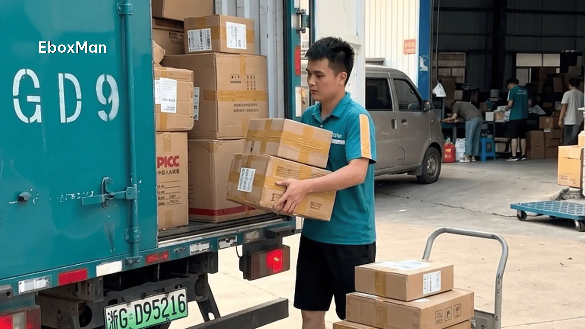 Parcels loaded for dispatch ahead of a Q4 shipping cutoff