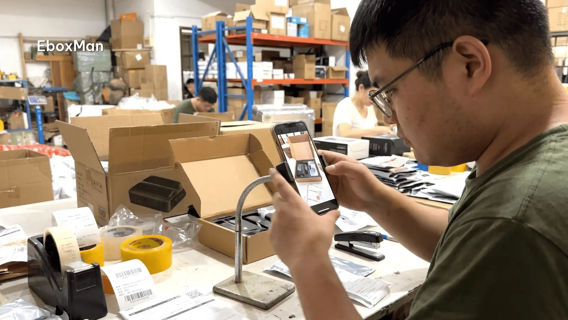 DDP shipping from China explained: one price, no surprises 1 QC inspection desk photographing a parcel before dispatch for DDP shipment